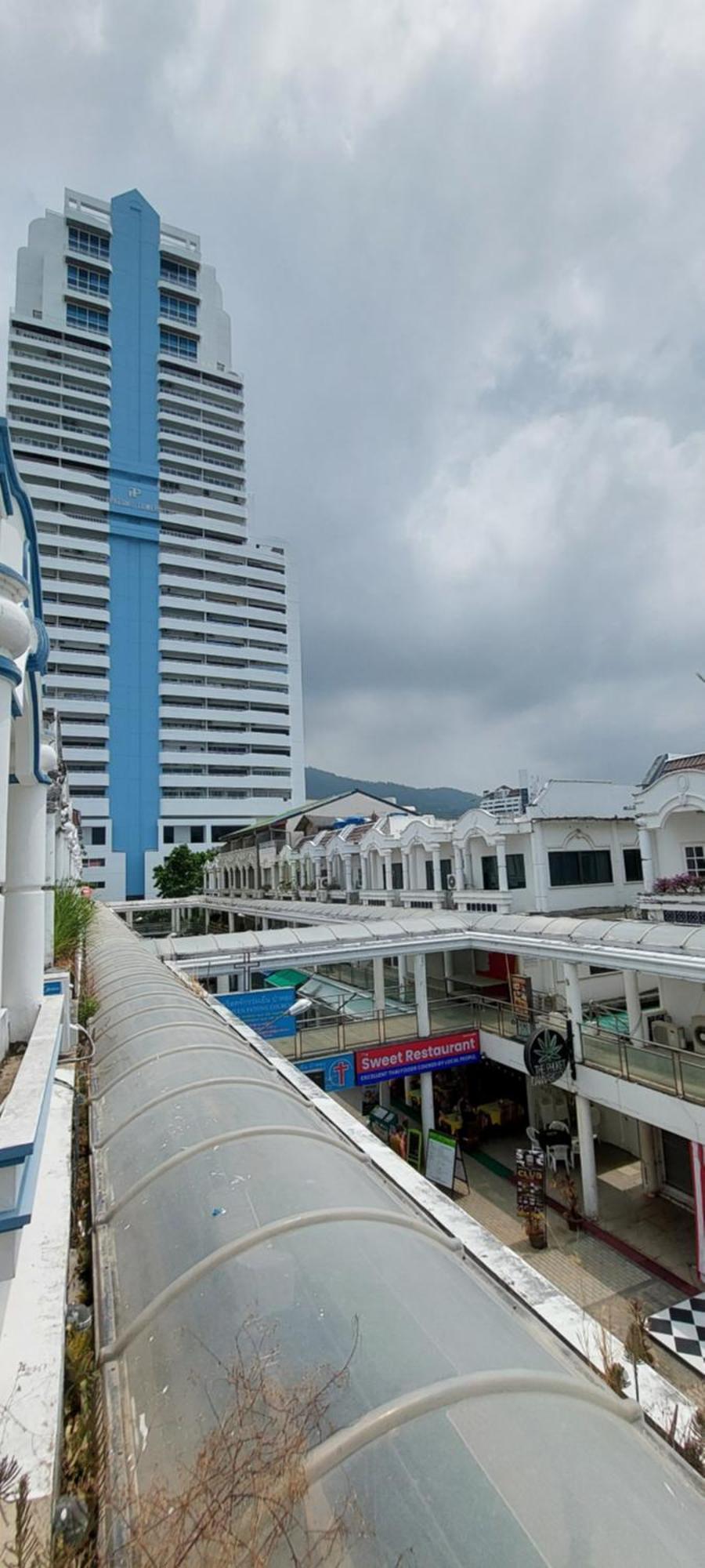 Cafe De Paris Hotel Patong Luaran gambar
