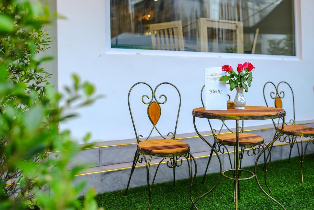 Cafe De Paris Hotel Patong Luaran gambar